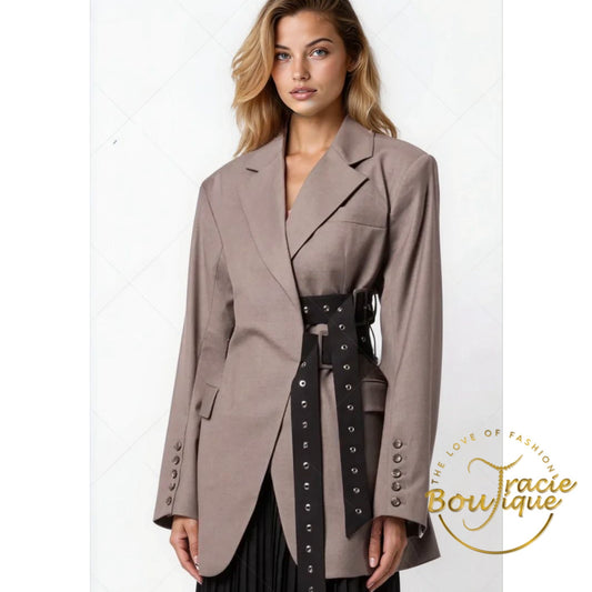 The Amari Structured Blazer